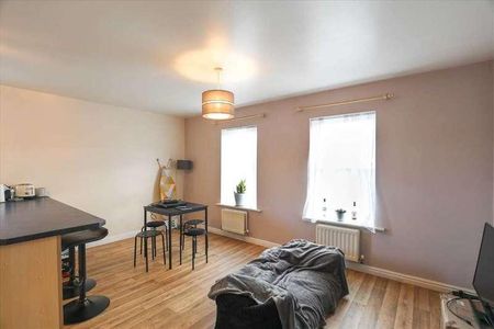 Burdock Way, Desborough, NN14 - Photo 4