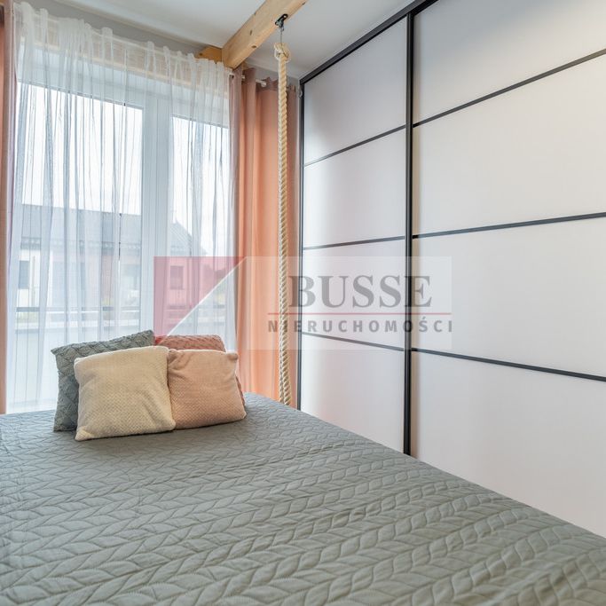 5 pokoi w cichej okolicy z parkingiem i ogrodem. - Фото 1