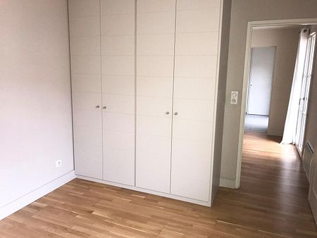 location Appartement F2 DE 45.9m² À VILLENEUVE LES AVIGNON - Photo 4