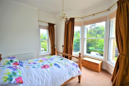 3 bedroom flat to rent - Photo 3