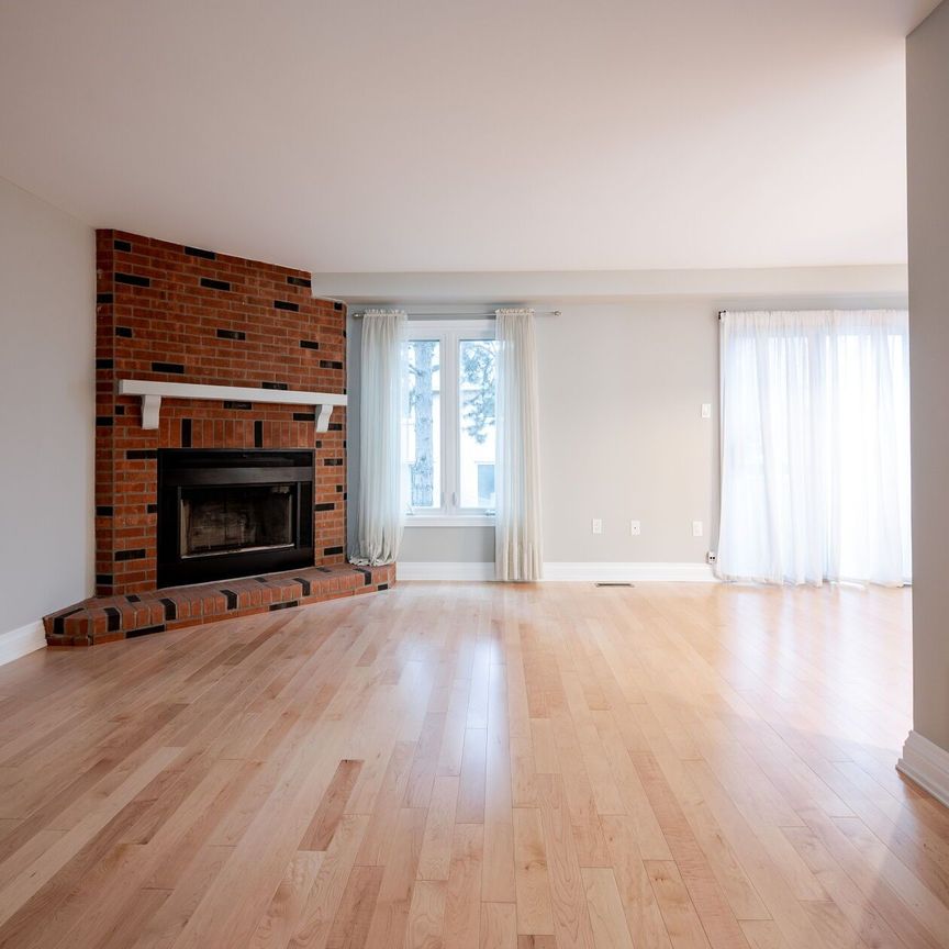 For Lease - 35 Ceremonial Drive Unit# 36, Mississauga, Ontario - Photo 1