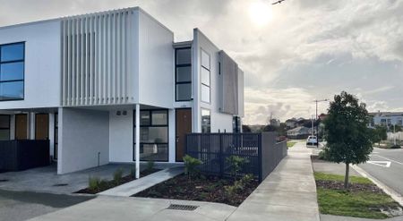 Mount Roskill, 3 bedrooms - Photo 2