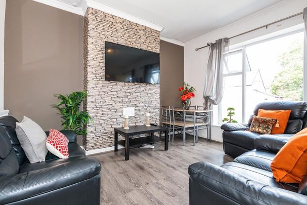 7 bedroom terraced house to rent - Photo 1