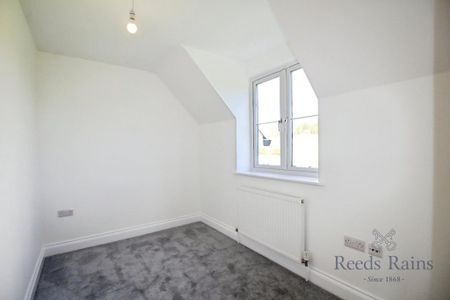 3 bedroom detached house to rent - Photo 5