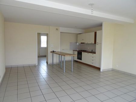 Location Appartement 3 pièces 74m² - Photo 4