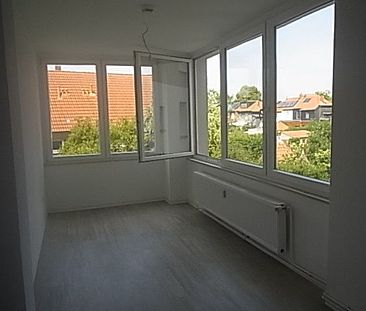 Zentrale Lage in Hannover-Ricklingen! Schöne 2-Zimmer-Wohnung mit Wintergarten - Foto 1