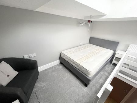 1 bedroom flat to rent - Photo 4