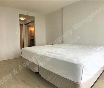 6XXX Willingdon Avenue 2001 Burnaby - Photo 2