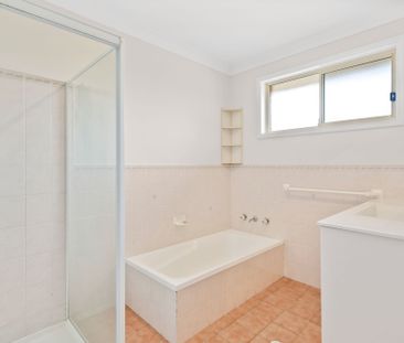 Quiet Villa Home - Photo 3