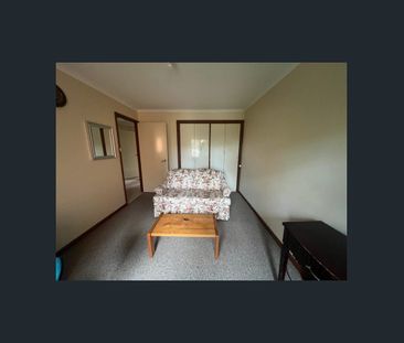 Neat, Tidy & Ready to Go – Coastal Glimpses in a Quiet Location - Photo 1