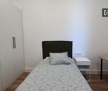 barcelona, Catalonia 08009 - Photo 5