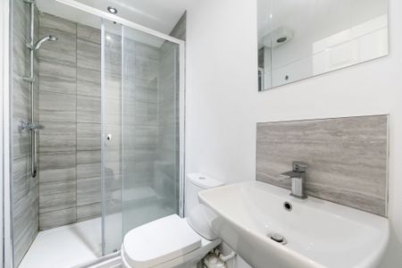 Hartley Grove, Hyde Park, Leeds - Photo 4