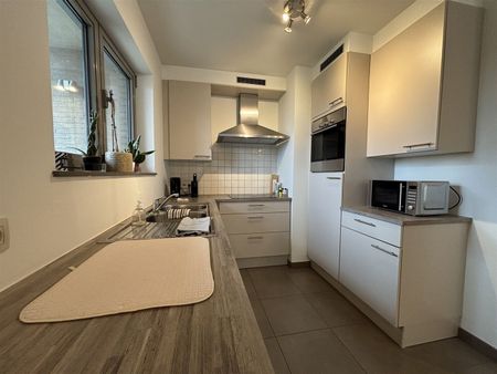 Appartement met 2 ruime kamers en terras - Foto 2