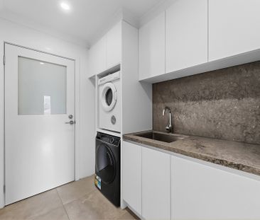 Versatility and Space in a Premium School Zoned Pocket - Photo 3