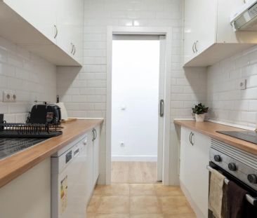 Room in a shared 4-bedroom apartment for rent in Ríos Rosas, professionals only, women only - Foto 5