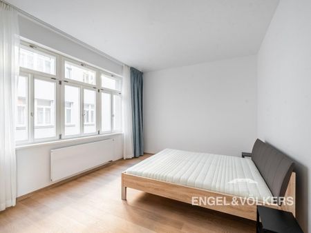 Pronájem bytu 3+kk 103 m2 - Fotografie 2
