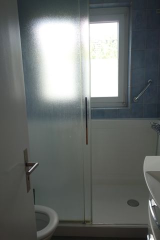 Maison individuelle spacieuse de 6 pièces à Bienne - Foto 3