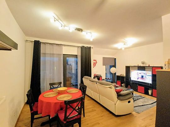 Appartement te huur - Photo 1