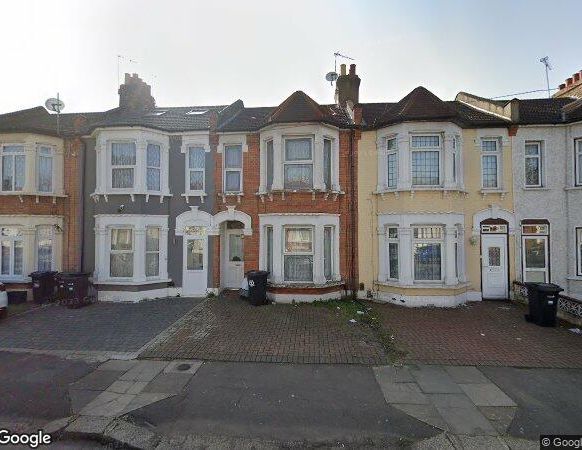 Room in a Shared House, Kingston Road, IG1 - Photo 1