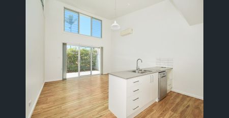 CLOSE TO SHELLY'S! - Photo 2