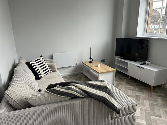 2 bedroom apartment to rent - Photo 1