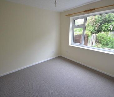 2 bedroom maisonette to rent - Photo 3