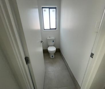 4 bedroom beautifully designed home - Photo 4