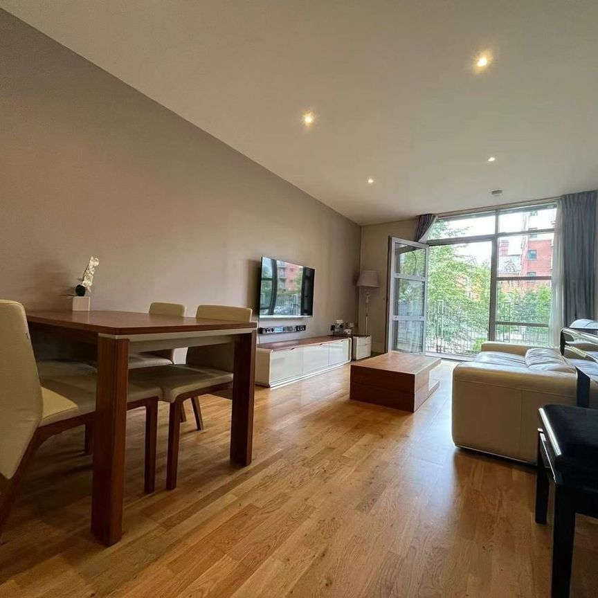 2 Bed Flat, The Lock Building, M1 - Photo 1