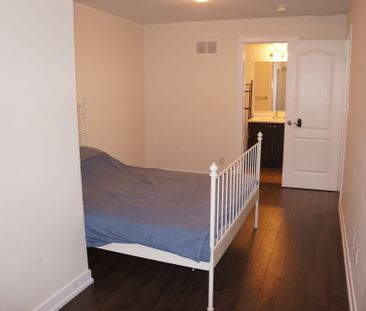 For Lease - 10 Dunsheath Way Unit# 209, Markham, Ontario - Photo 3