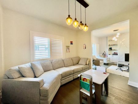 For Lease - 33 Olympic Gate Unit# Upper Unit, Barrie, Ontario - Photo 2