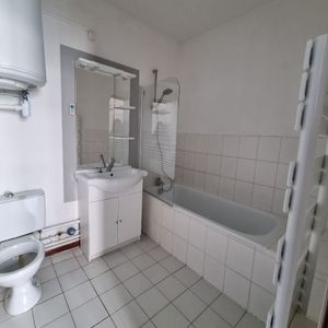 Location Appartement 1 pièce 32m² - Photo 2