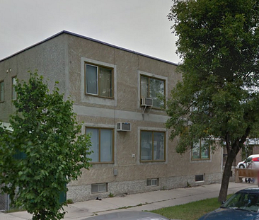 Sargent Ave, Winnipeg, MB, R3E 0B2 - Photo 2