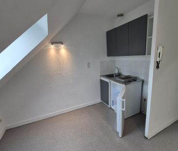 Location Appartement 1 pièce 20m² VALENCIENNES 59300 - Photo 1