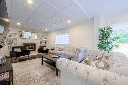 For Lease - 267 Hidden Trail, Toronto, Ontario - Photo 4