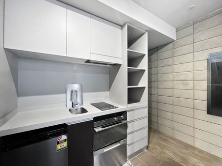 ***Welcome to W1.04A REVOLUCION APARTMENTS!*** - Photo 3