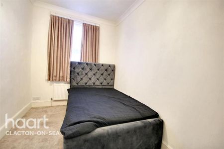 2 bedroom end of terrace house to rent - Photo 3