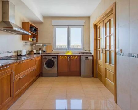 DETACHED VILLA FOR RENT, 6 BEDROOMS AND 3 BATHROOMS IN LA MANGA - MURCIA - Photo 4