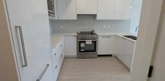 2 bedroom 2 baths apartment - Joyce-Collingwood - Photo 2