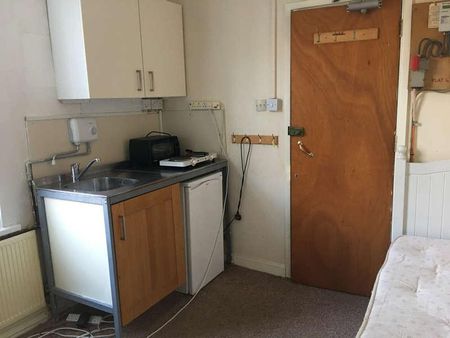 Stanley Street, LU1 - Photo 3