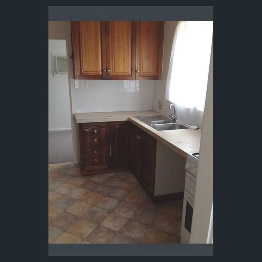 FAMILY HOME CLOSE TO THE BEACH! - Photo 1