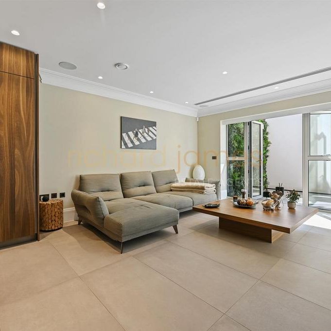 3 bedroom apartment to rent - Photo 1