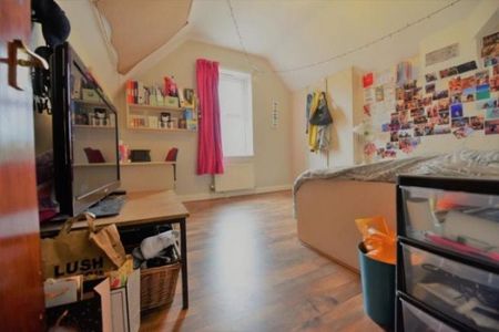 6 Bed - 6 Holly Bank, Headingley, Ls6 - Photo 4