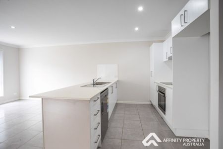 2 / 17 Glasshouse Street - Photo 2