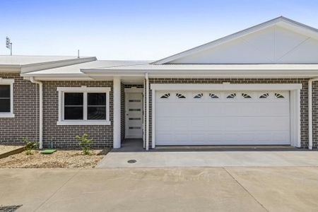 Brand New 2-Bedroom Unit – Modern Living in a Prime Location - Photo 3