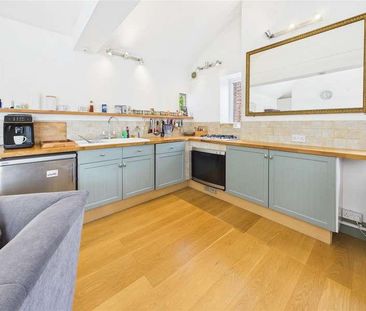 Ashley Road, Walton-on-thames, KT12 - Photo 1