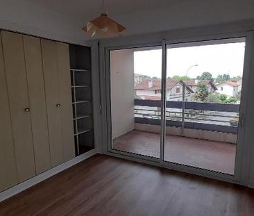 Location Appartement 2 pièces 44m² MONT DE MARSAN 40000 - Photo 2