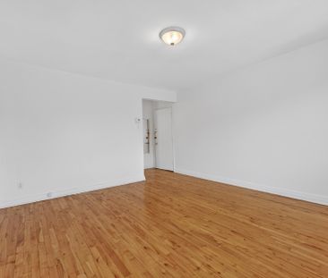 2111 Av. Beaconsfield, #3 - Photo 1