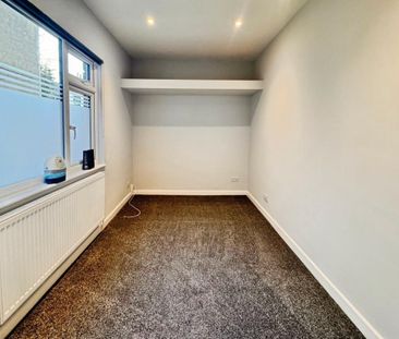 2 bedroom ground floor flat to rent - Photo 4