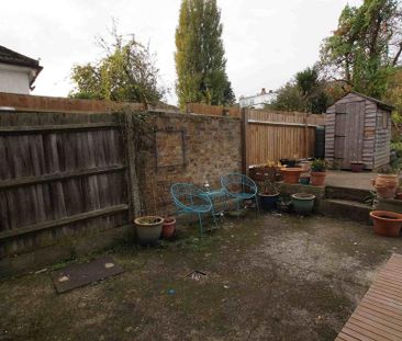 1 bedroom ground floor flat to rent - Photo 4