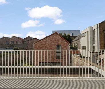 Duplex te huur in Kortrijk voor € 950 met 2 slaapkamers - Photo 4